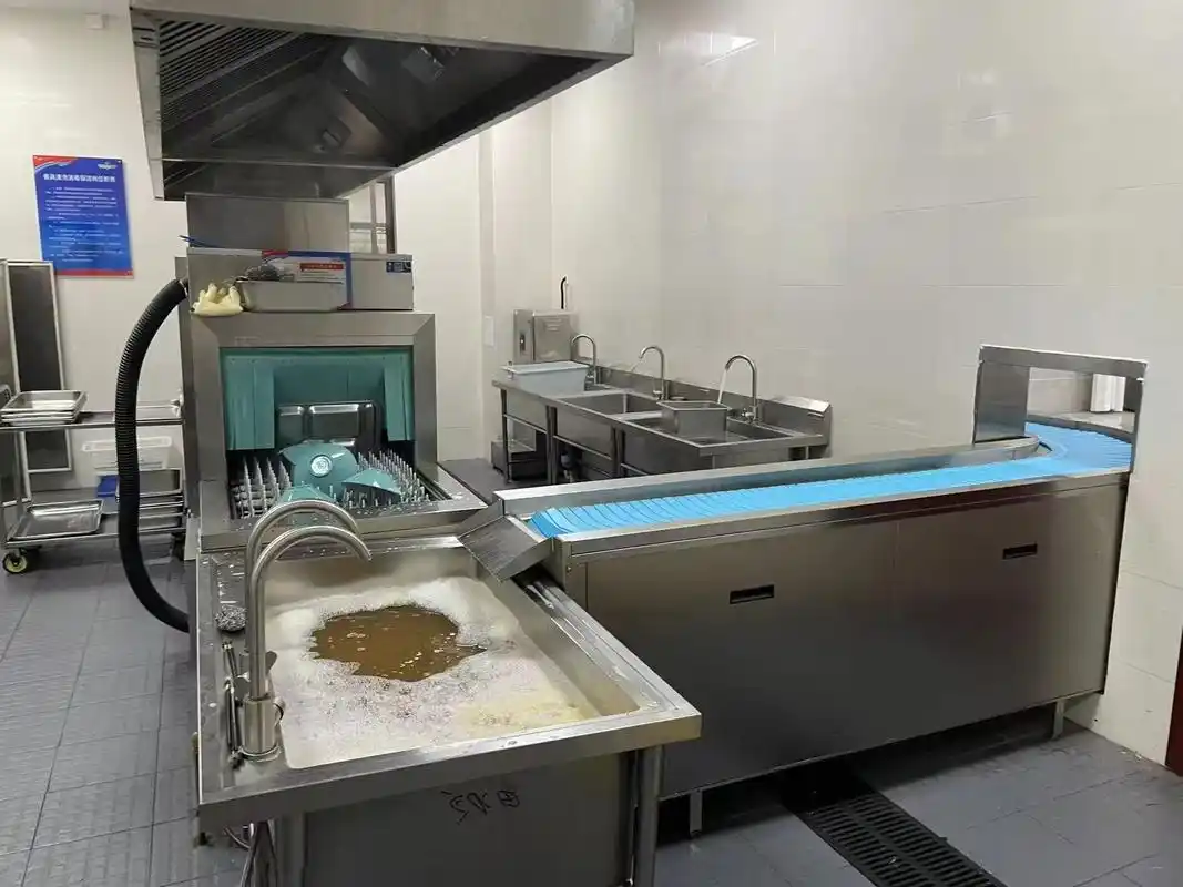 R590-M Series Conveyor Dishwasher